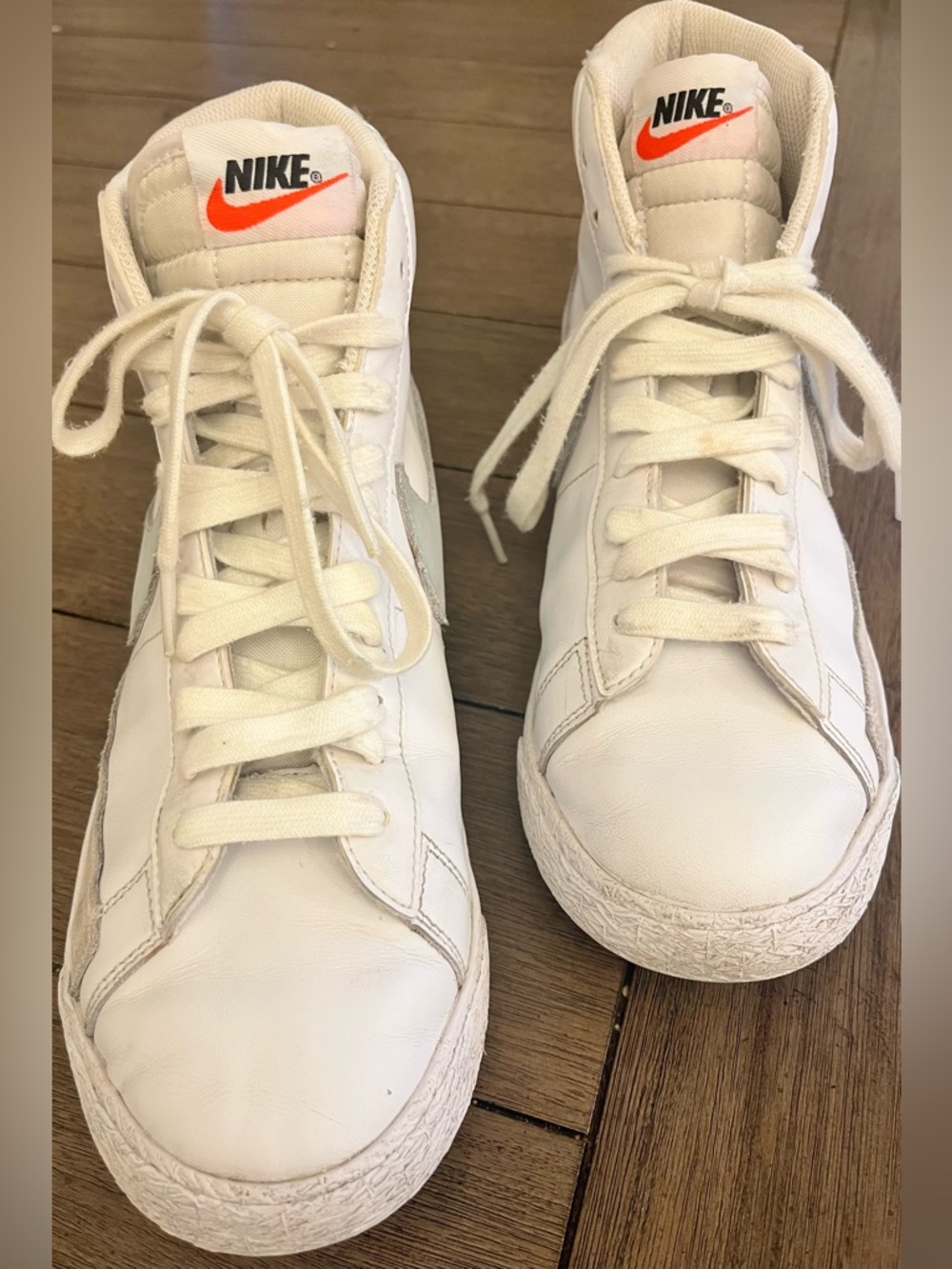 Nike White Leather Sneakers Minimal Casual Clean Classic 7Y